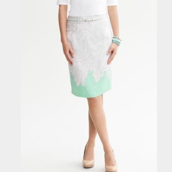 Banana Republic Dresses & Skirts - Banana Republic Paisley Pencil Skirt